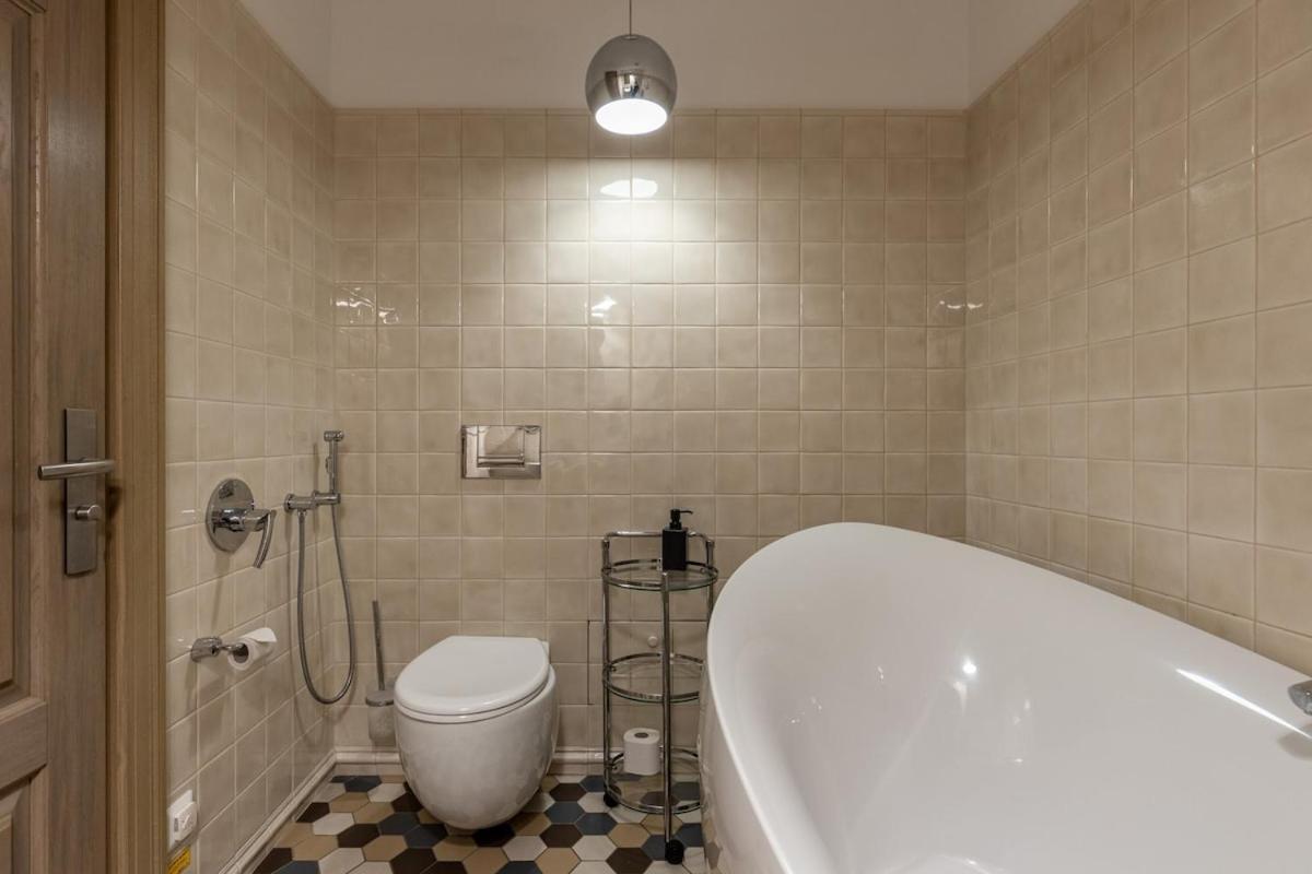Apartment Classic 1-bedroom In Old Town Riga