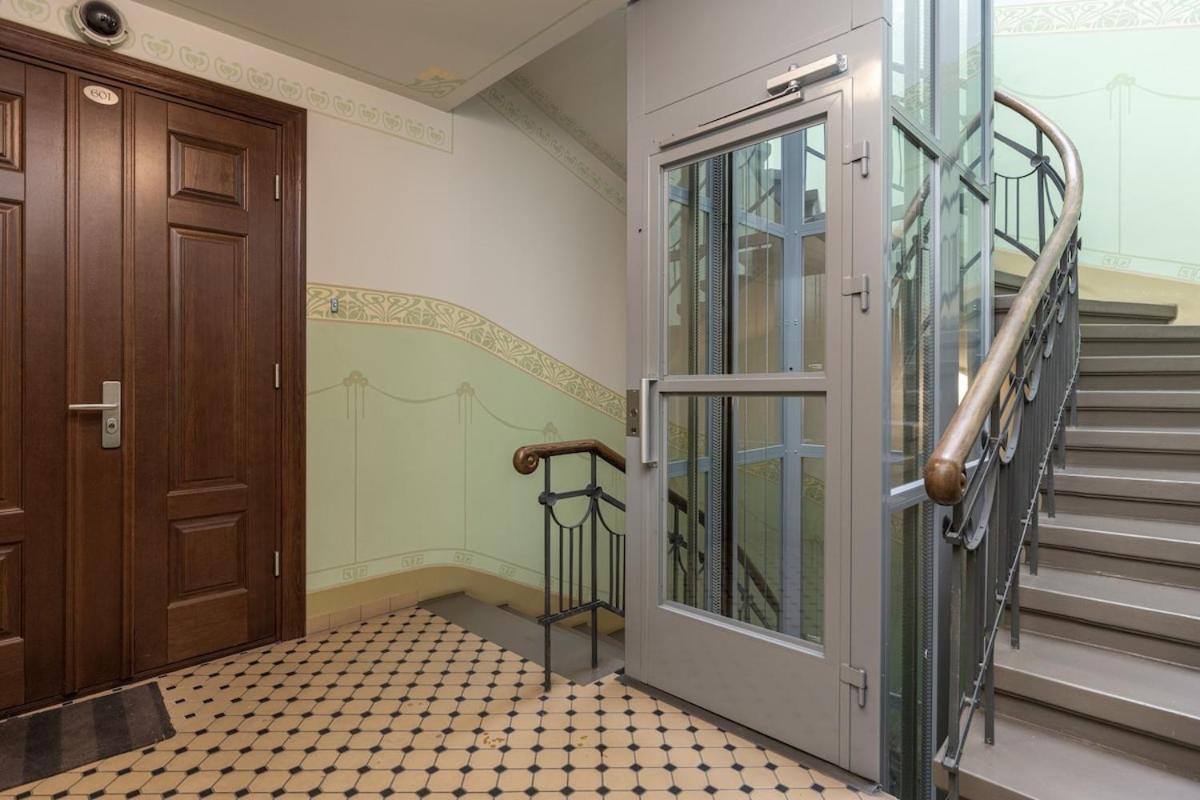 Apartment Classic 1-bedroom In Old Town
